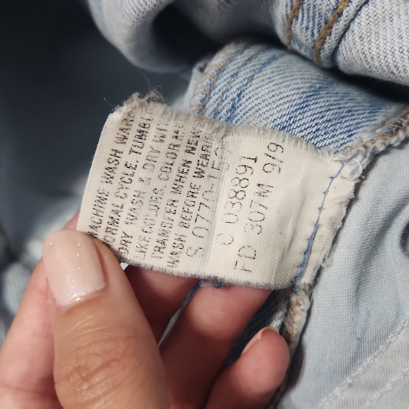 Vintage Brittania Light Wash Denim High Rise Tapered Leg Baggy "Mom" Jeans - Picture 11 of 17